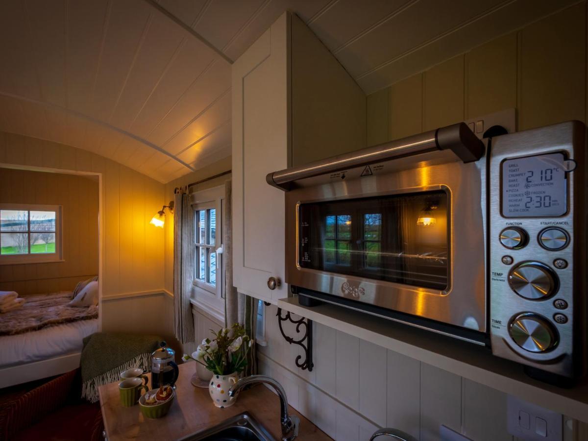 The Pleasant Hut At Mountpleasant Farm Villa Ълвърстън Екстериор снимка